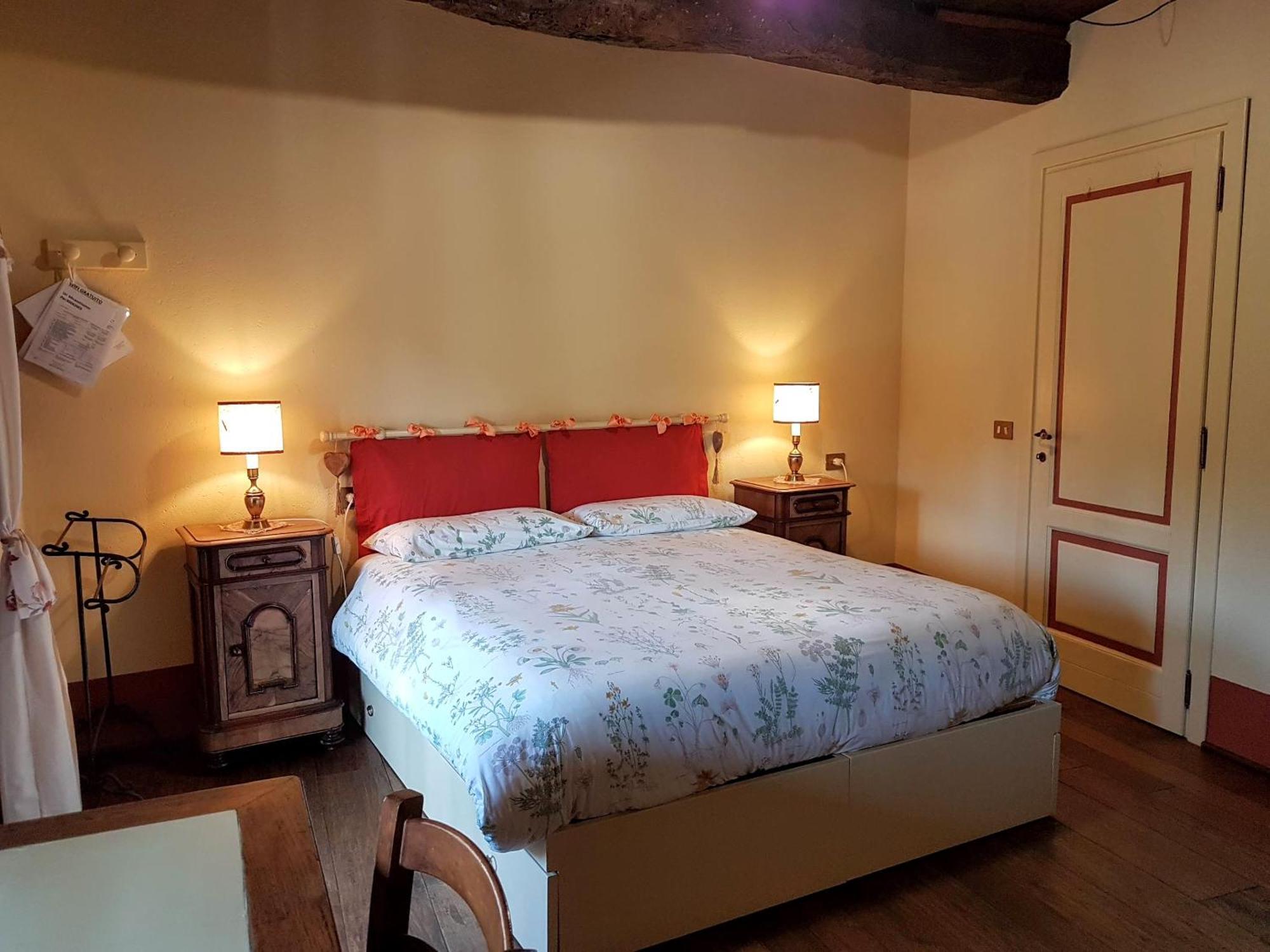 B&B La Cascina Di Monia E Mario Borgo Ticino 外观 照片