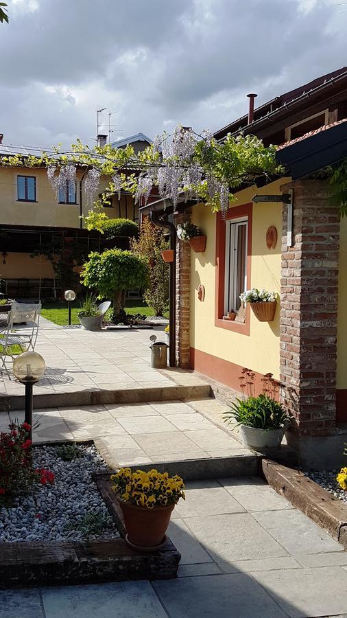 B&B La Cascina Di Monia E Mario Borgo Ticino 外观 照片