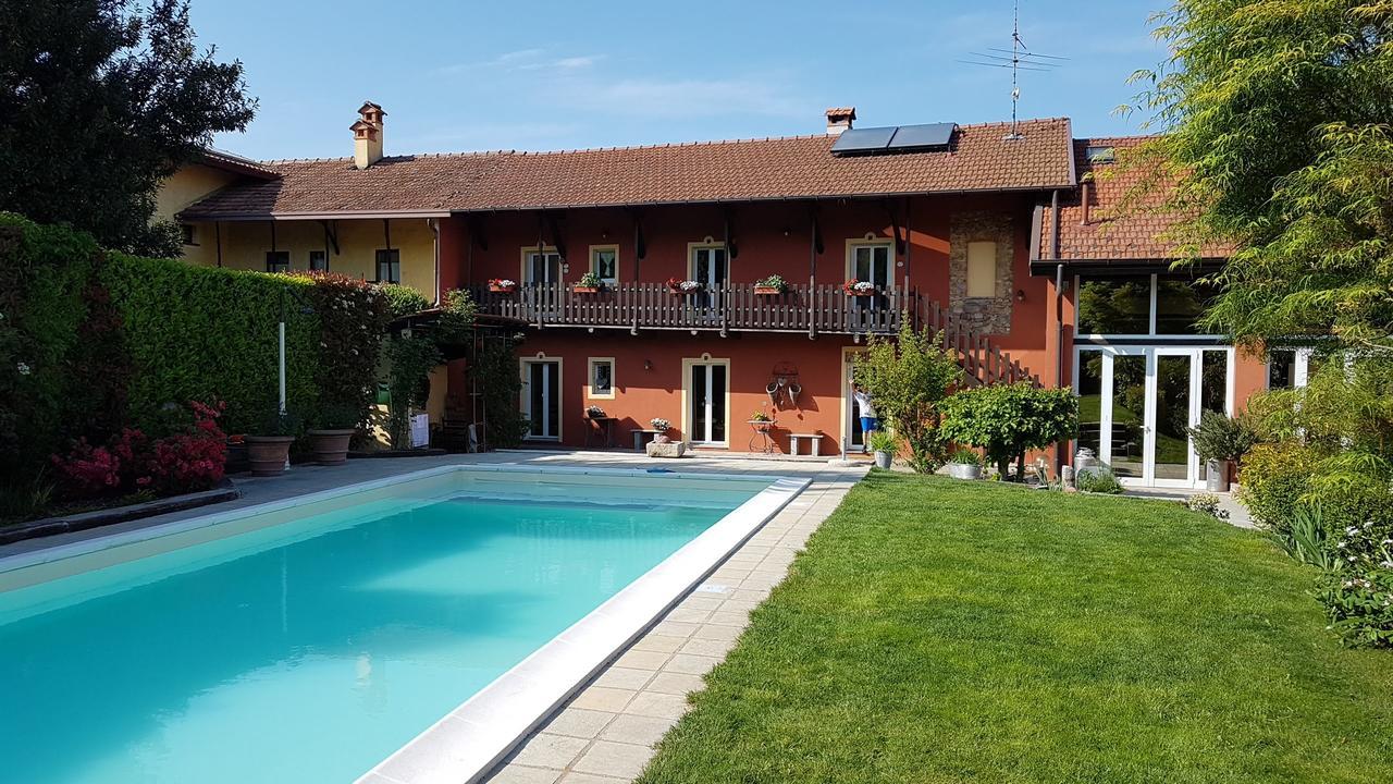 B&B La Cascina Di Monia E Mario Borgo Ticino 外观 照片