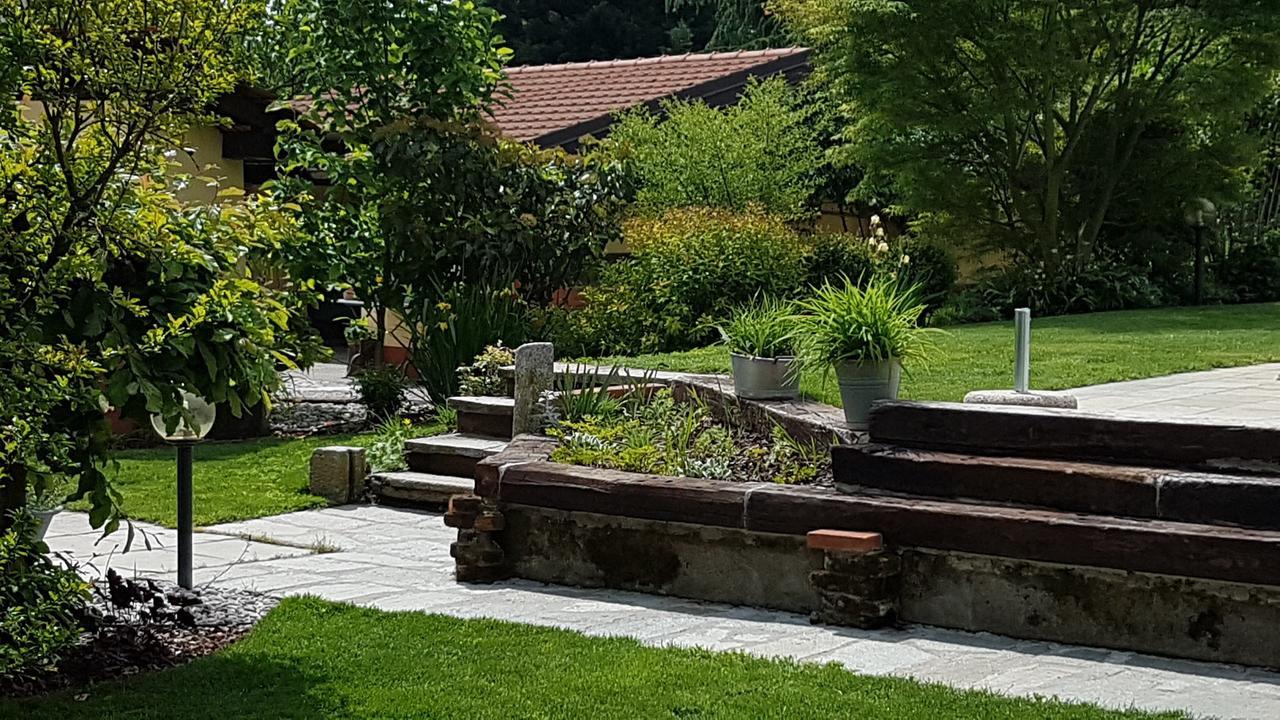 B&B La Cascina Di Monia E Mario Borgo Ticino 外观 照片