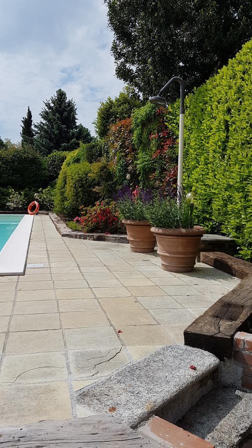 B&B La Cascina Di Monia E Mario Borgo Ticino 外观 照片