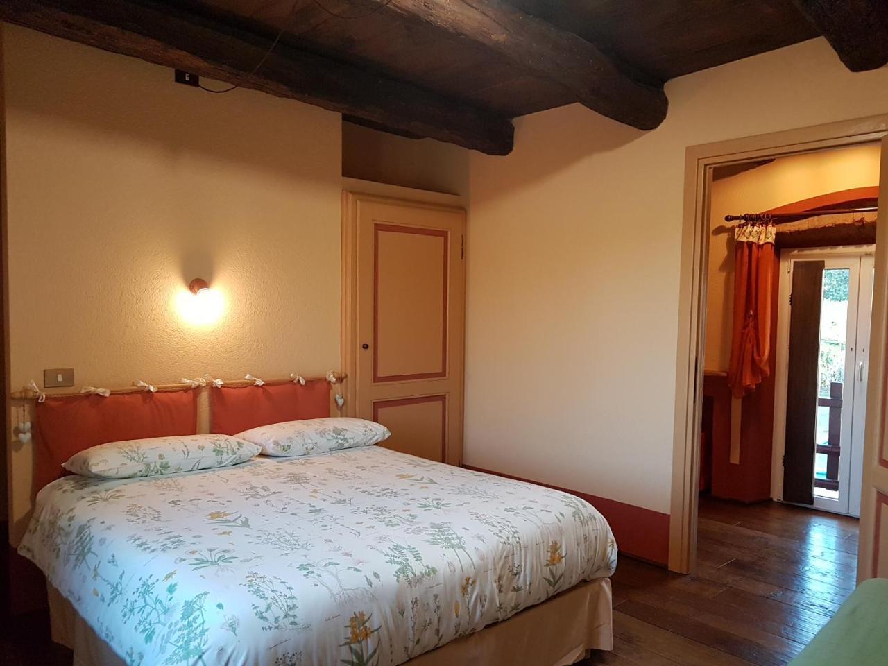B&B La Cascina Di Monia E Mario Borgo Ticino 外观 照片