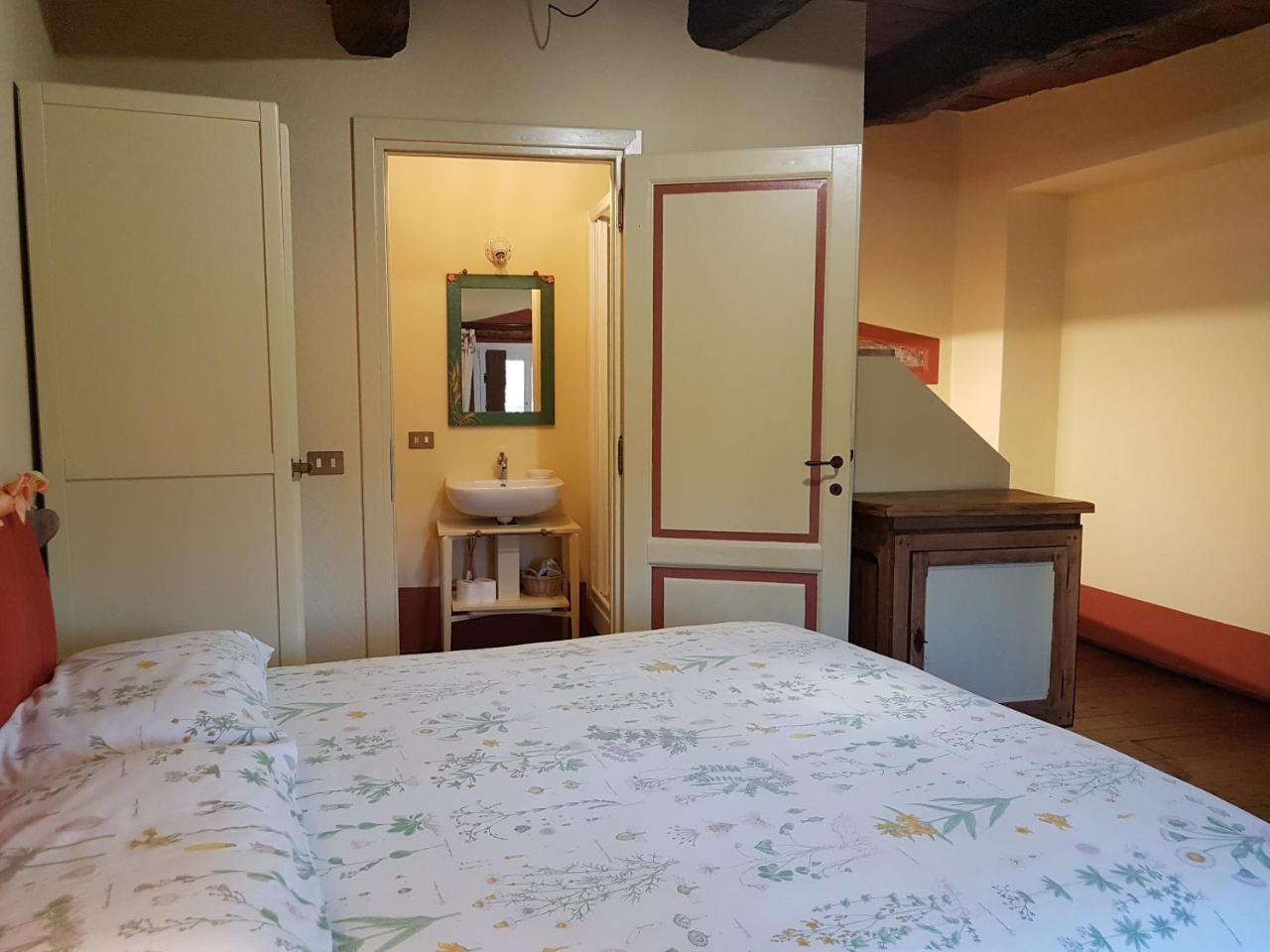 B&B La Cascina Di Monia E Mario Borgo Ticino 外观 照片