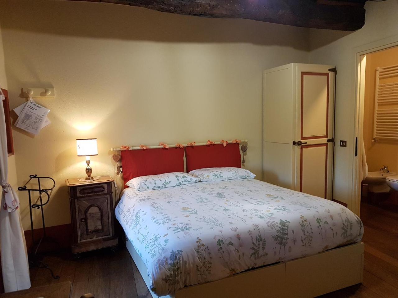B&B La Cascina Di Monia E Mario Borgo Ticino 外观 照片